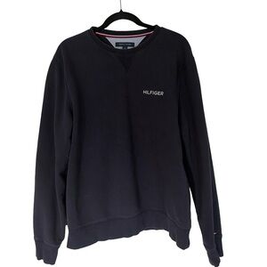 Bundle 2 for $20 | Tommy Hilfiger VTG pullover